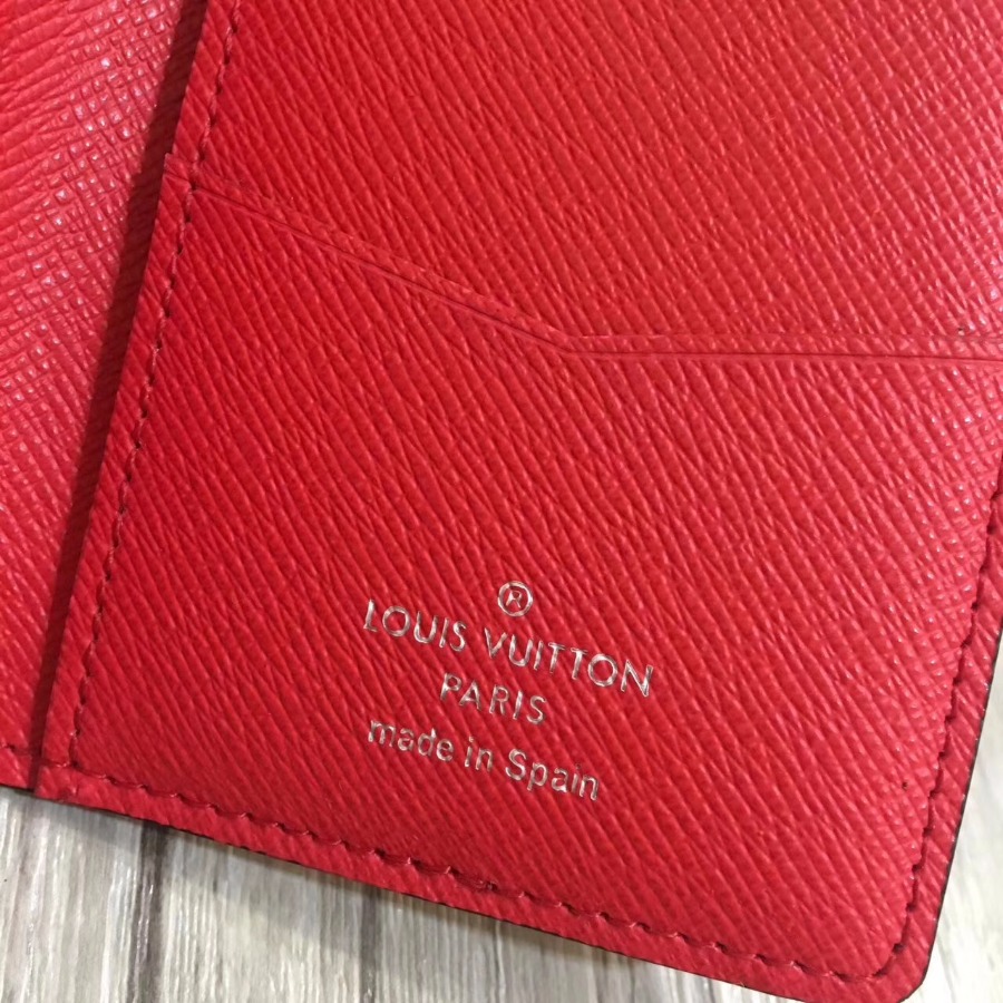 M61822 LOUIS VUITTON CARD HOLDER 