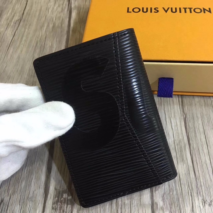 LOUIS VUITTON CARD HOLDER 