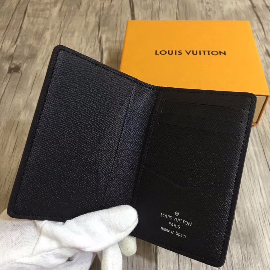 LOUIS VUITTON CARD HOLDER 