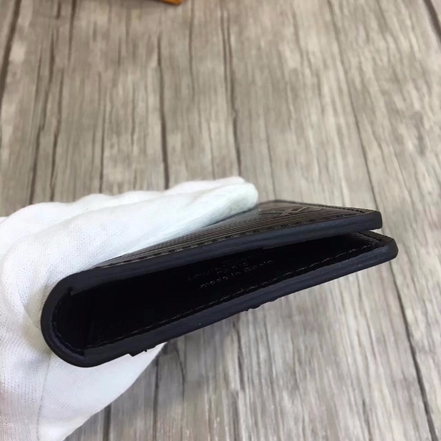 LOUIS VUITTON CARD HOLDER 