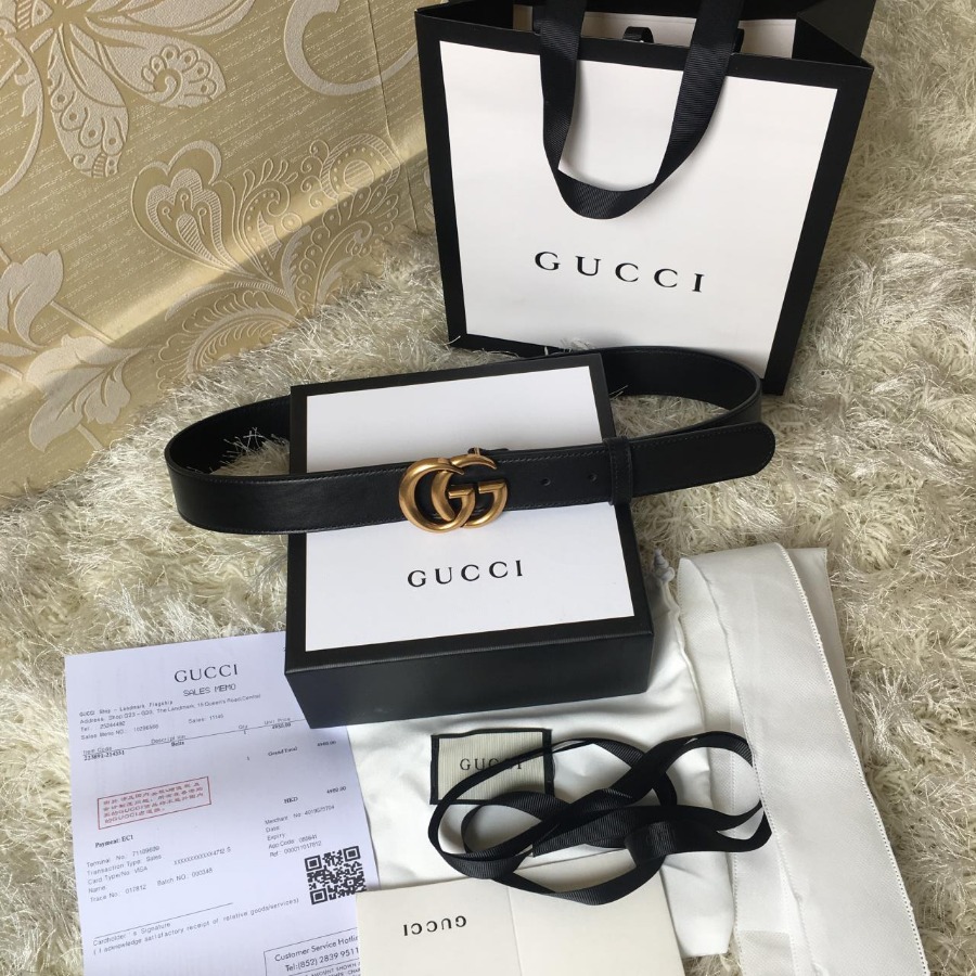 Gucci leather belt with Double G