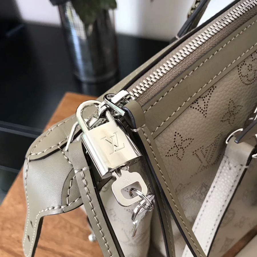 M54672, LOUIS VUITTON LV, MANHATTAN, ASTERIA, Handbag shoulder bag