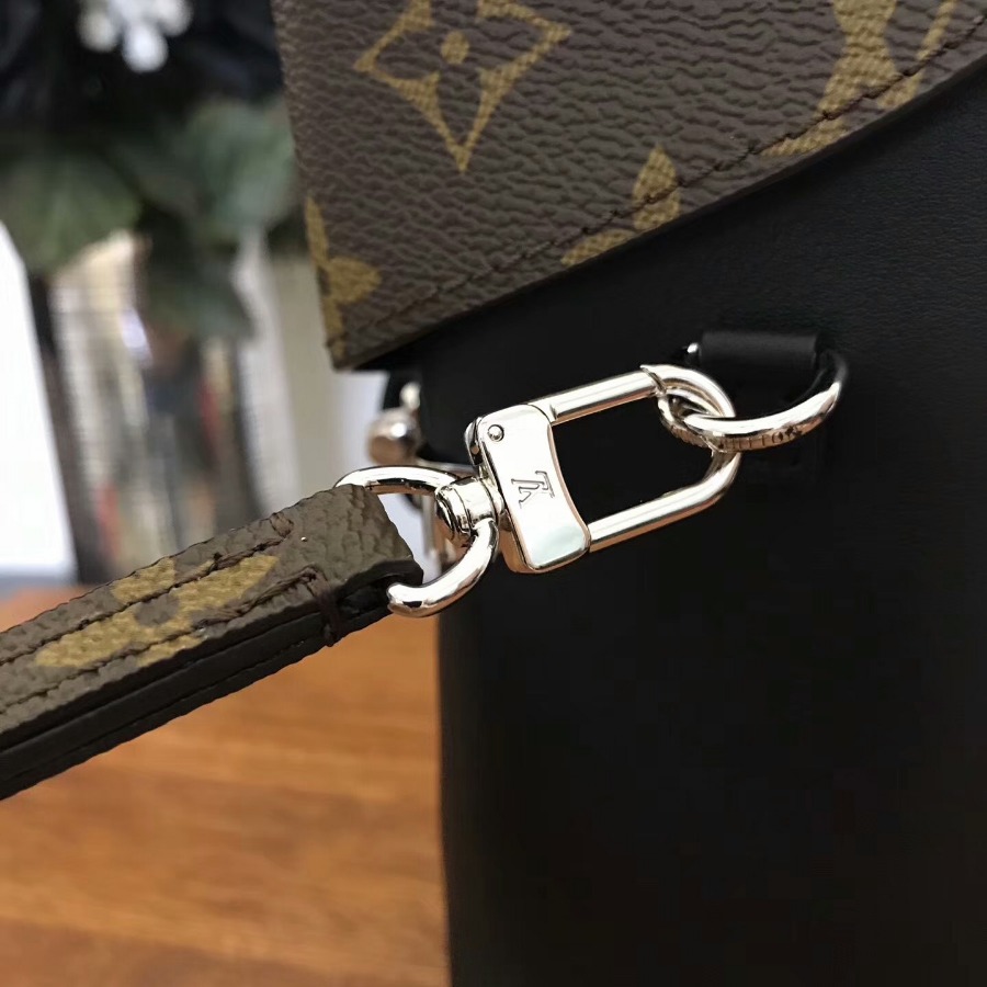 M43039, LOUIS VUITTON LV, MONOGRAM CANVAS CAMERA BOX