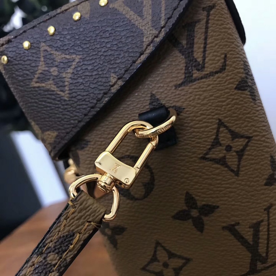 M42999, LOUIS VUITTON LV, MONOGRAM CANVAS CAMERA BOX