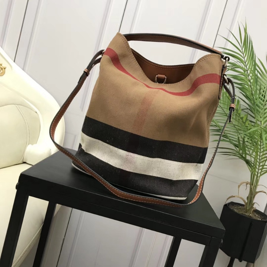 Burberry, 39457421, The Medium Ashby in Canvas Check and Leather