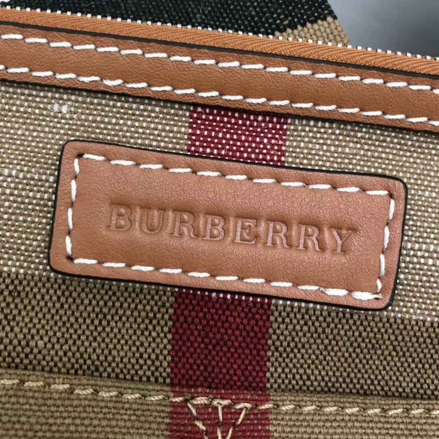 Burberry, 39457421, The Medium Ashby in Canvas Check and Leather
