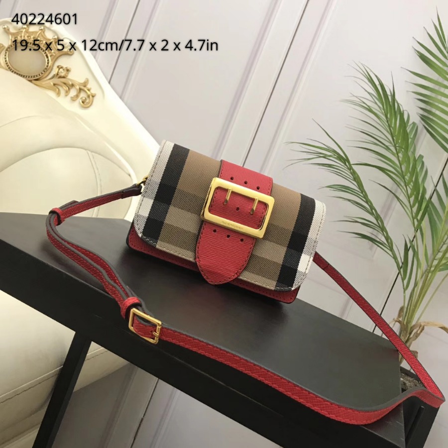 Burberry, 40224601, The Small Buckle Bag in House Check and Leather