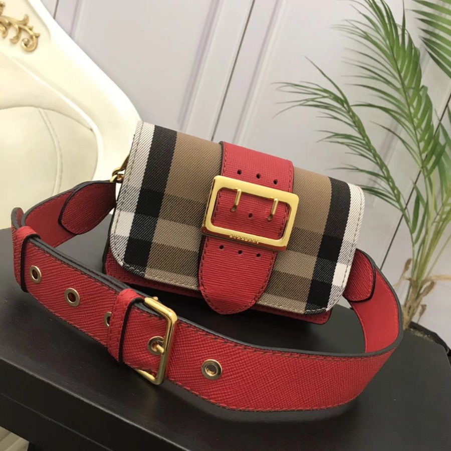 Burberry, 40224601, The Small Buckle Bag in House Check and Leather