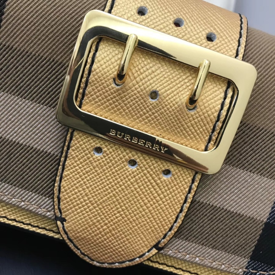 Burberry, 40224601, The Small Buckle Bag in House Check and Leather