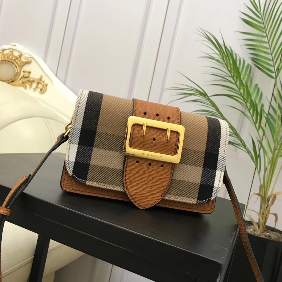 Burberry, 40224601, The Small Buckle Bag in House Check and Leather