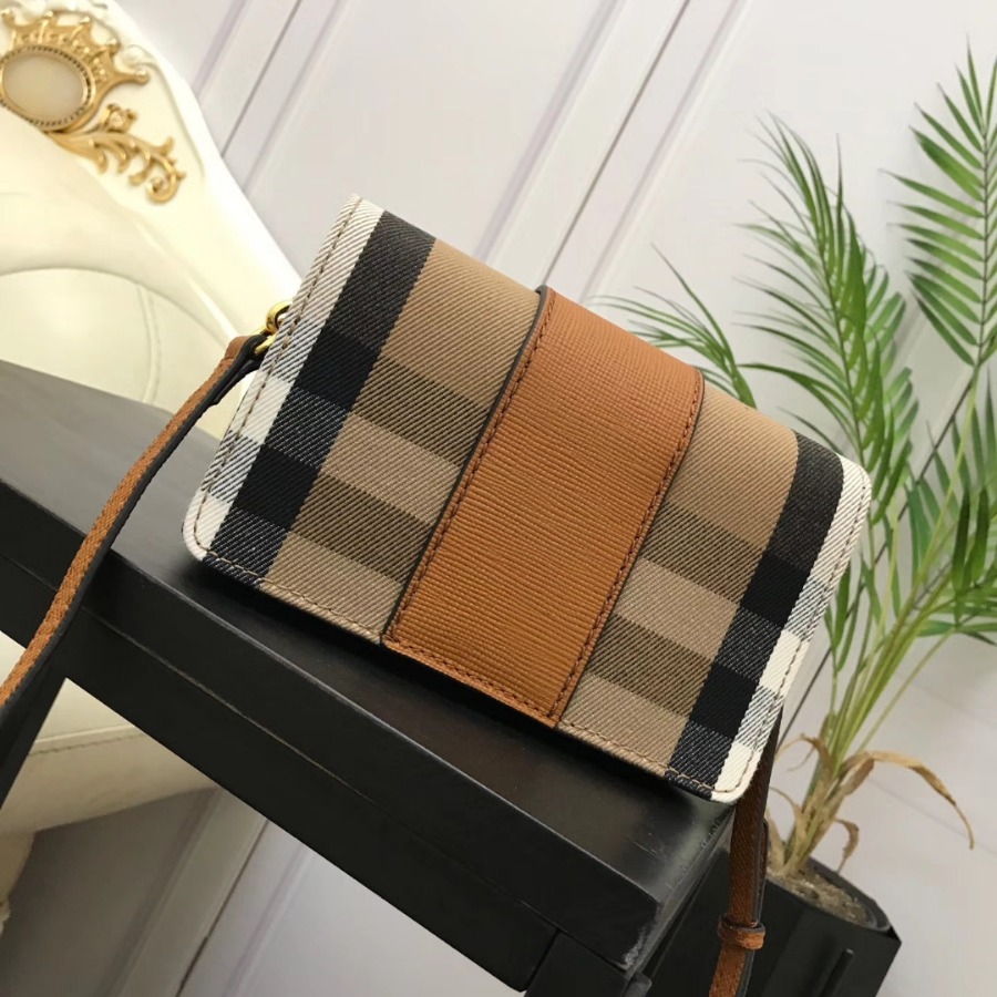 Burberry, 40224601, The Small Buckle Bag in House Check and Leather