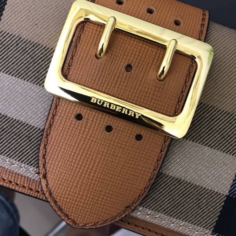 Burberry, 40224601, The Small Buckle Bag in House Check and Leather