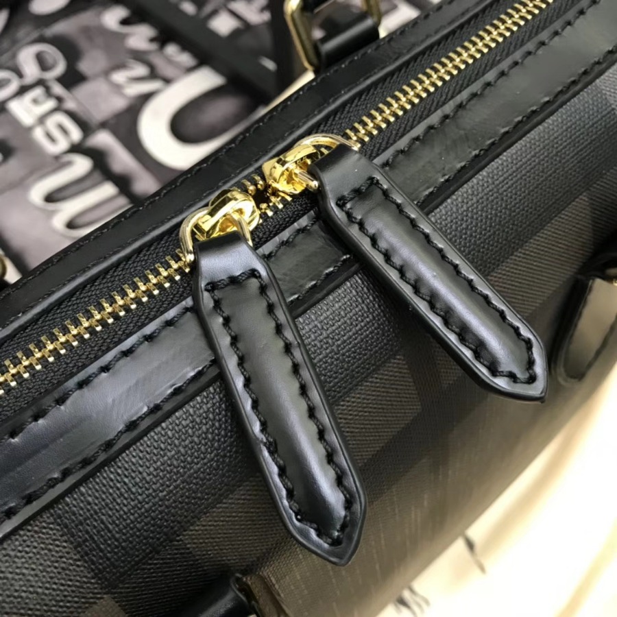 Burberry, 40234721, The Slim Barrow in London Check