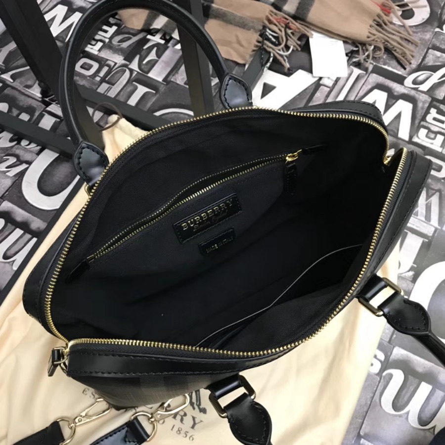 Burberry, 40234721, The Slim Barrow in London Check