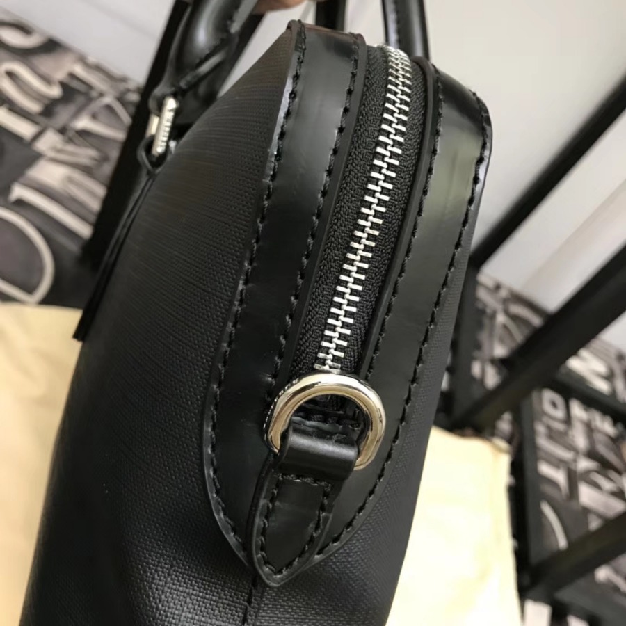 Burberry, 40234721, The Slim Barrow in London Check