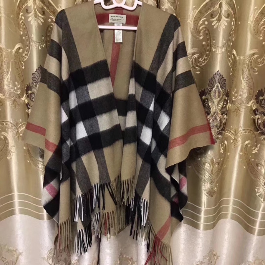 BURBERRY Check Cashmere and Wool Poncho, 50% CASHMERE 50% Wool