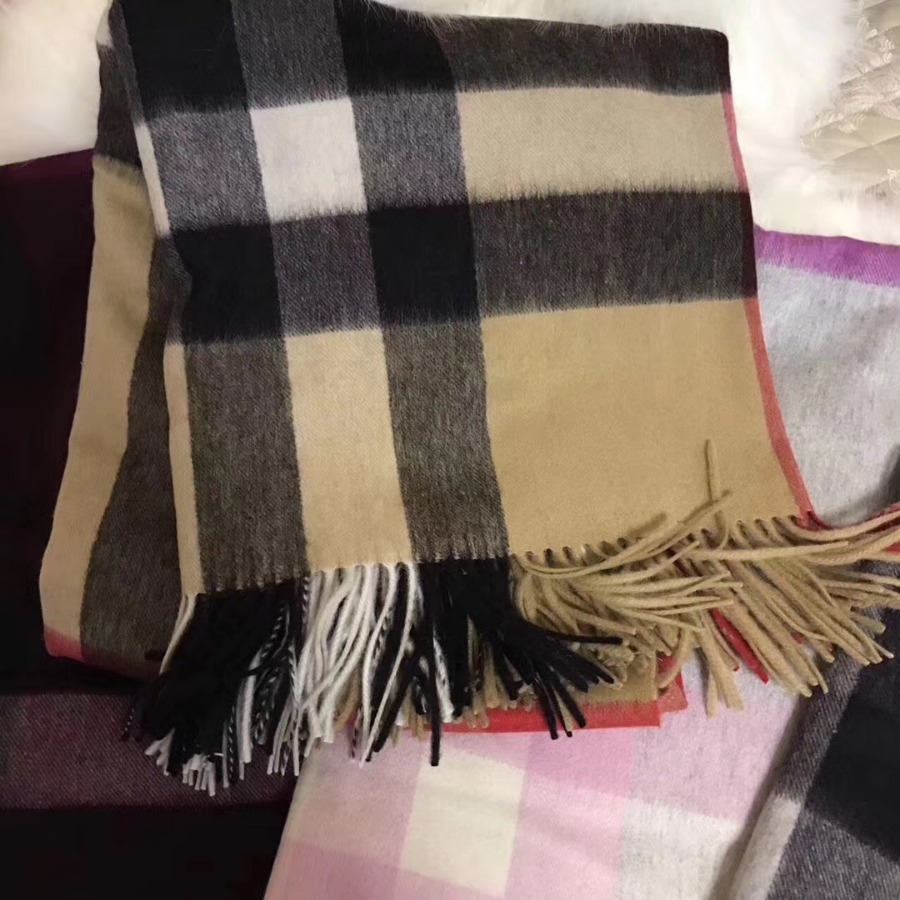 BURBERRY Check Cashmere and Wool Poncho, 50% CASHMERE 50% Wool