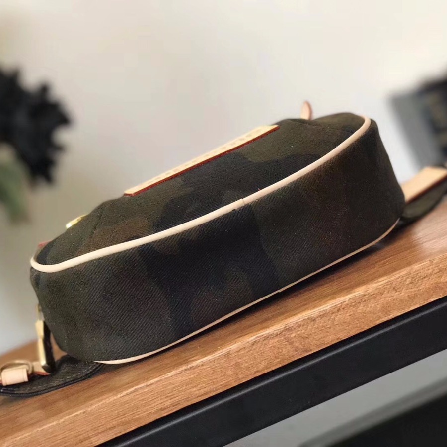 M44202, LOUIS VUITTON LV Belt Bag, Supreme, Camouflage Never