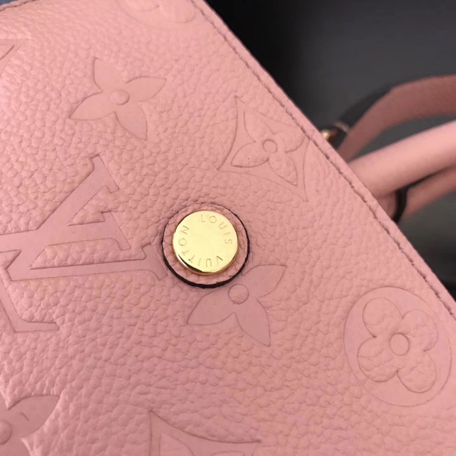 M41394, LOUIS VUITTON LV, MONTAIGNE MM For the dynamic businesswoman