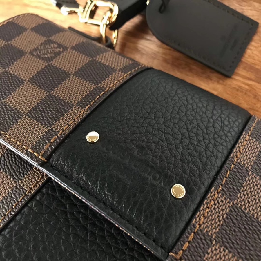 N64416 BLACK, LOUIS VUITTON LV, Bond Street Mahina Leather Handbag