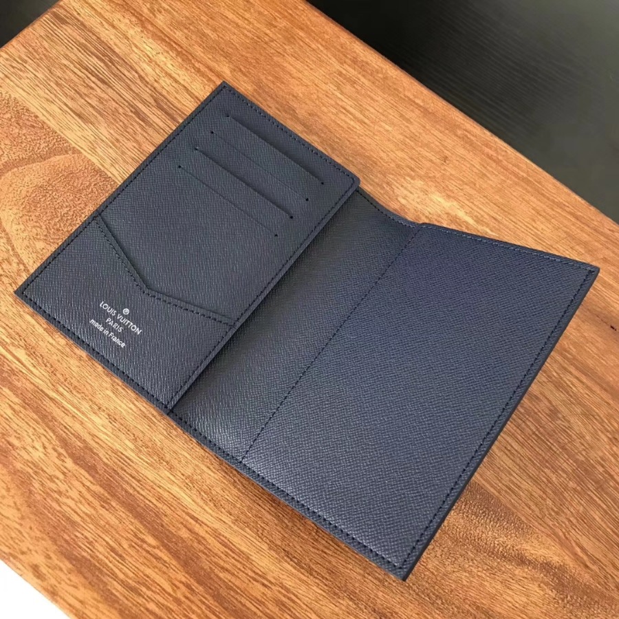 M64504, Louis Vuitton LV, PASSPORT COVER