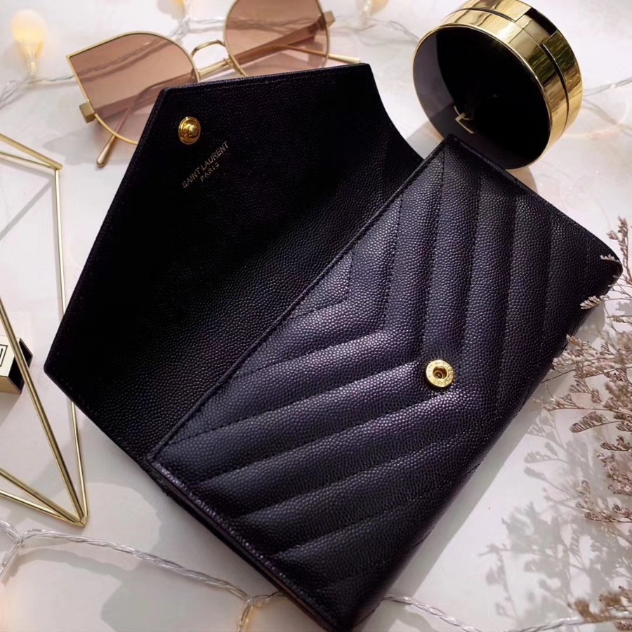 YSL Saint Laurent, LARGE MONOGRAM FLAP WALLET GRAIN DE POUDRE TEXTURED MATELASSÉ LEATHER