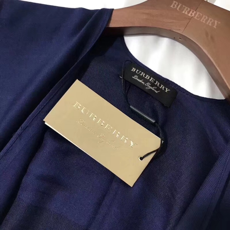 BURBERRY Check Cashmere Poncho, 95% CASHMERE 5% Silk