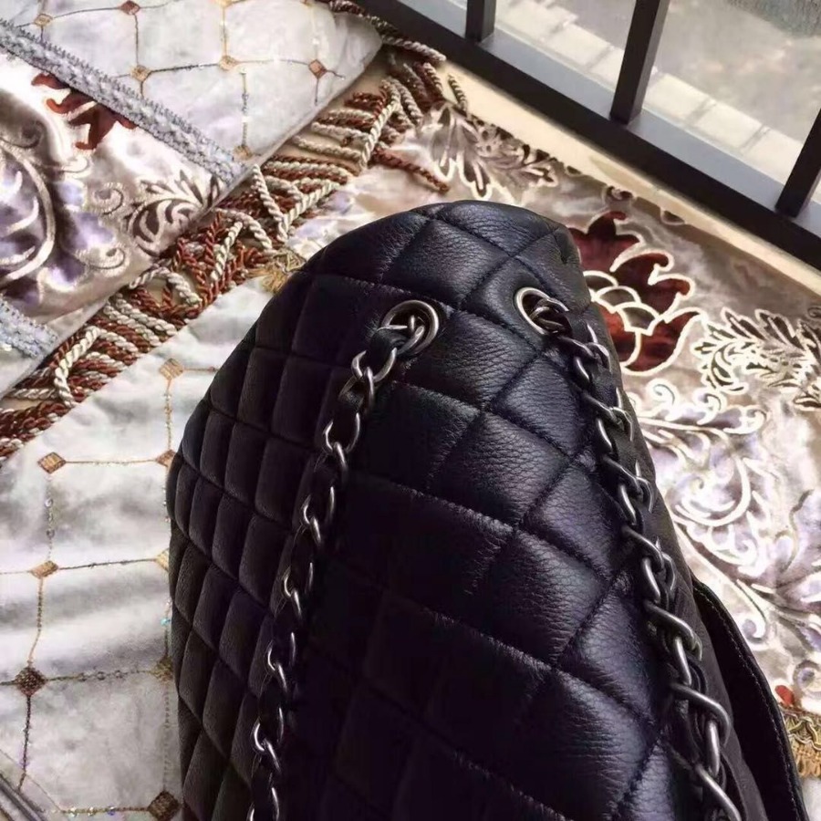 CHANEL HANDBAG, BIG HANDBAG