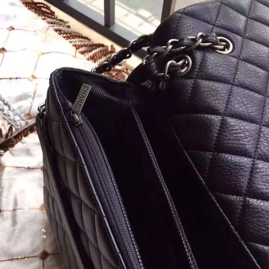 CHANEL HANDBAG, BIG HANDBAG