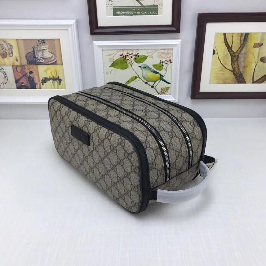 Gucci GG Supreme toiletry case, Womens Cosmetic Bags