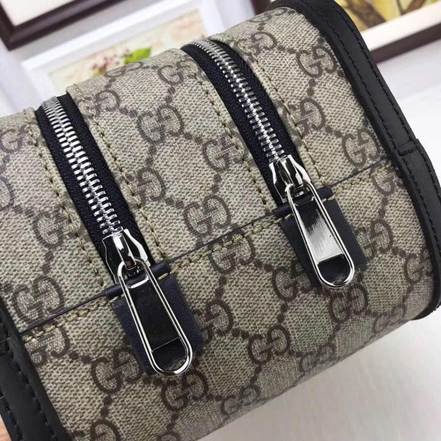 Gucci GG Supreme toiletry case, Womens Cosmetic Bags