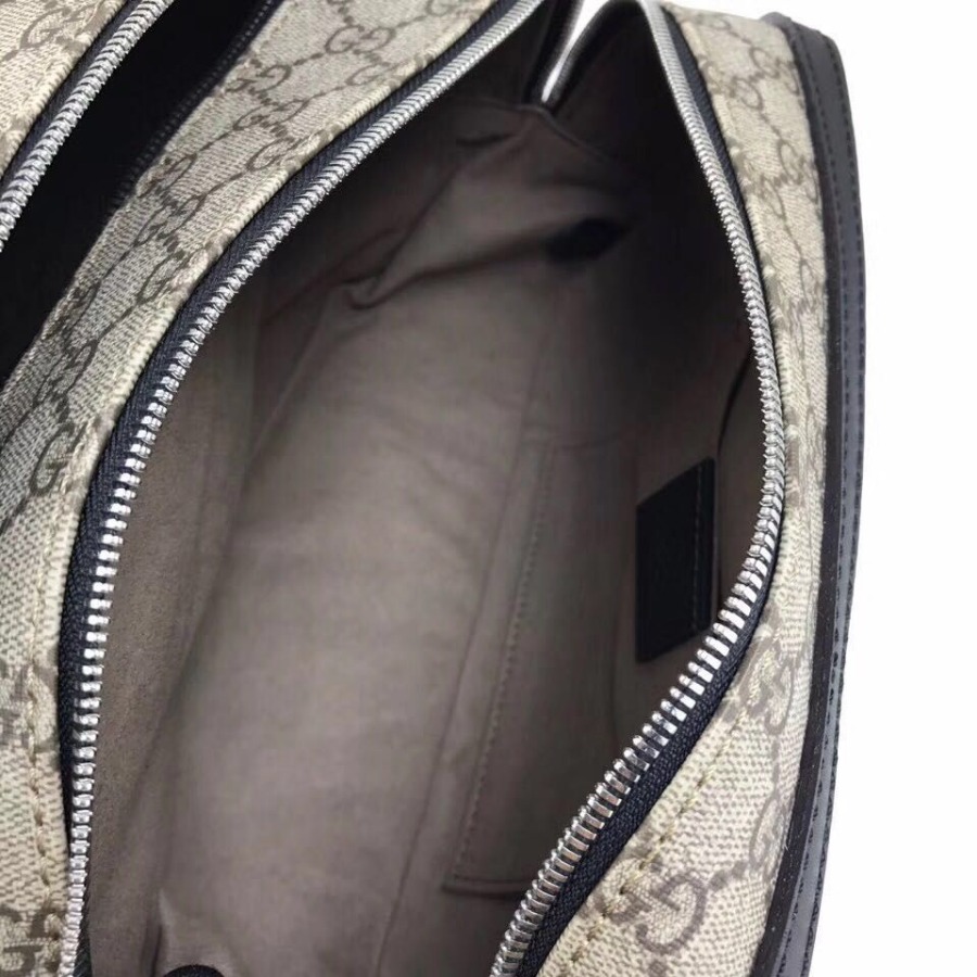 Gucci GG Supreme toiletry case, Womens Cosmetic Bags