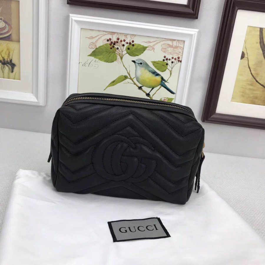 Gucci GG Marmont cosmetic case, Womens Cosmetic Bags, 476165 