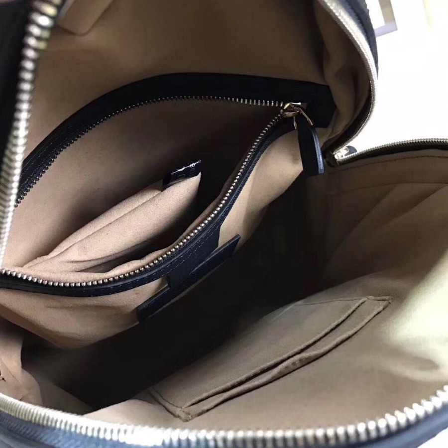 Gucci GG Supreme bees backpack 427042