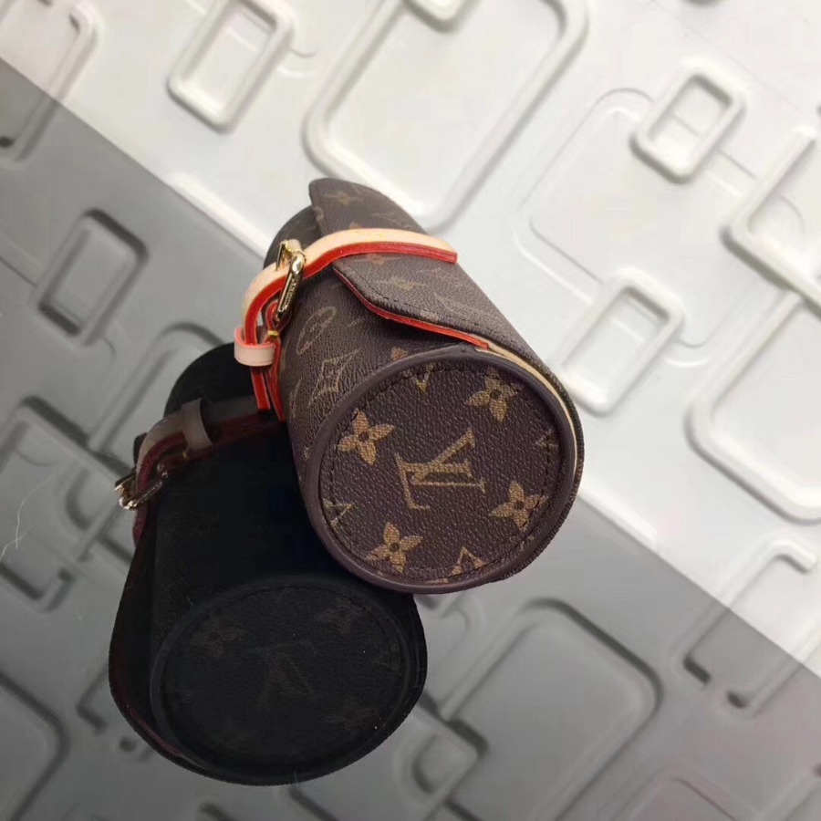 M47530, 3 WATCH CASE Monogram Canvas Travel, Louis Vuitton LV, 8.3 x 4 x 3.6 inches