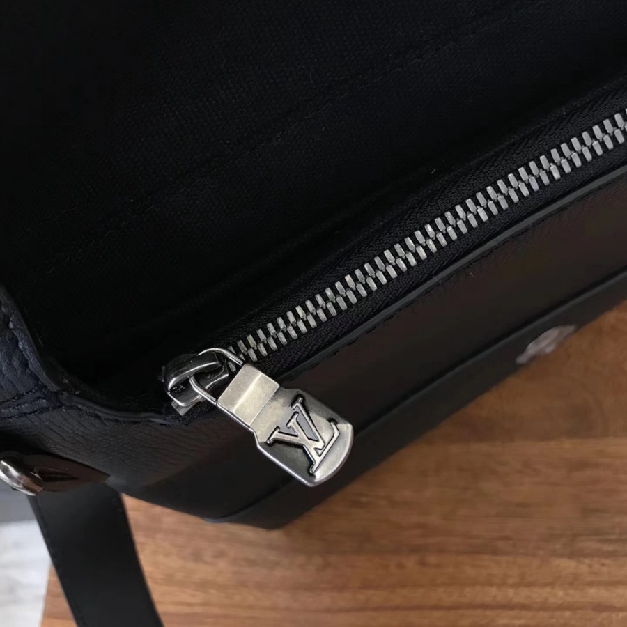 M54963, LOUIS VUITTON LV, CANYON MESSENGER PM