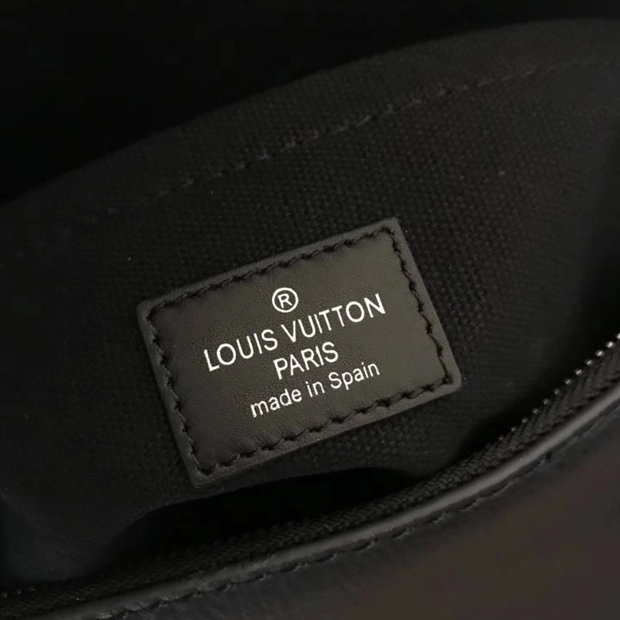 M54963, LOUIS VUITTON LV, CANYON MESSENGER PM
