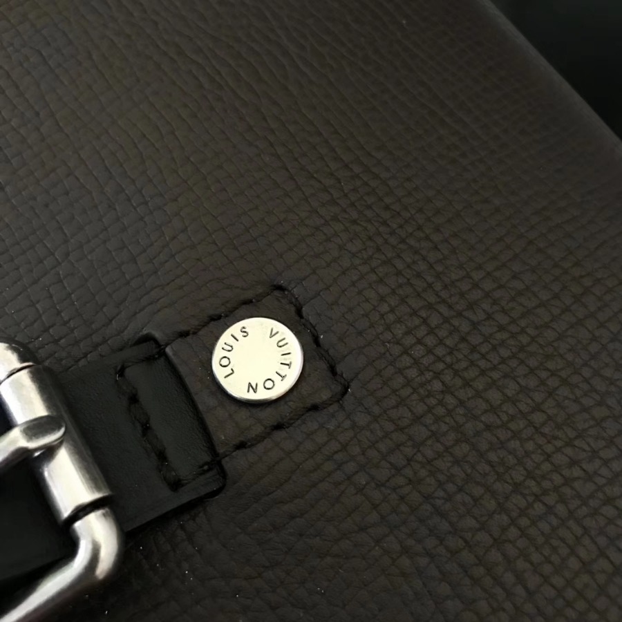 M54962, LOUIS VUITTON LV, CANYON MESSENGER PM