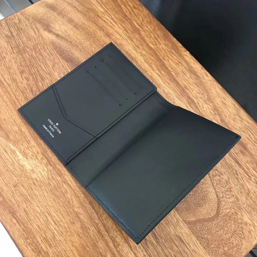 M64137, Louis Vuitton LV, PASSPORT COVER
