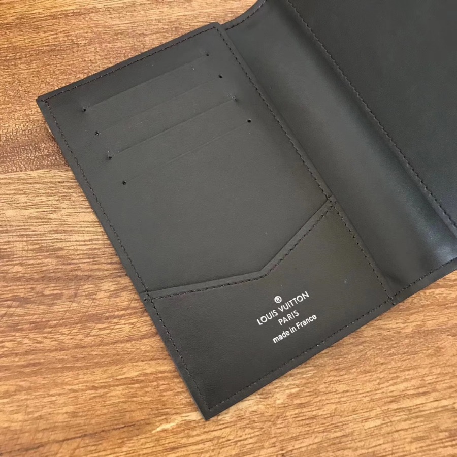 M64137, Louis Vuitton LV, PASSPORT COVER