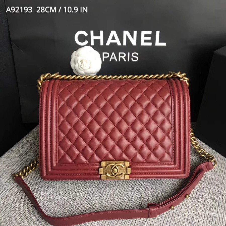 A92193, CHANEL LARGE BOY CHANEL HANDBAG, LAMBSKIN