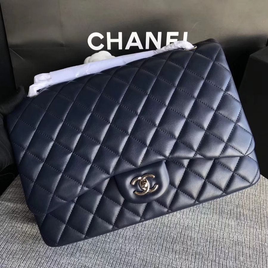 Chanel Handbag, Large Classic handbag, LAMBSKIN, A01114 33CM / 13 INCHES