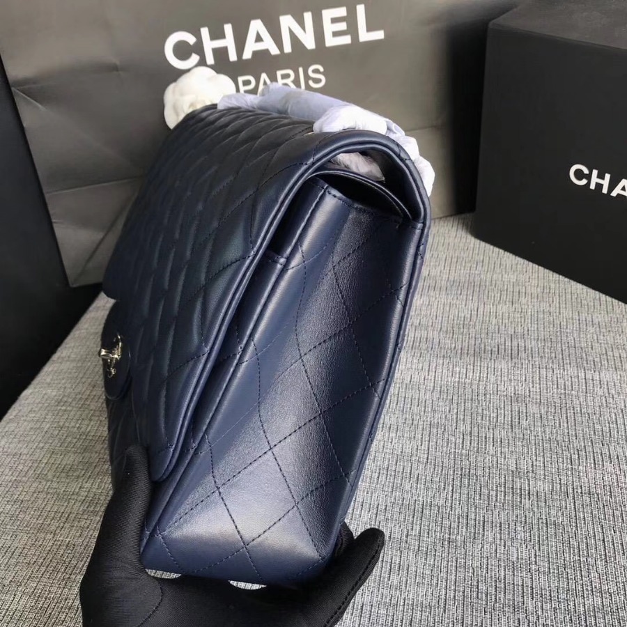 Chanel Handbag, Large Classic handbag, LAMBSKIN, A01114 33CM / 13 INCHES