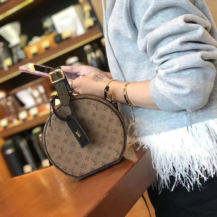 M43510, PETITE BOITE CHAPEAU, Louis Vuitton LV, Monogram canvas