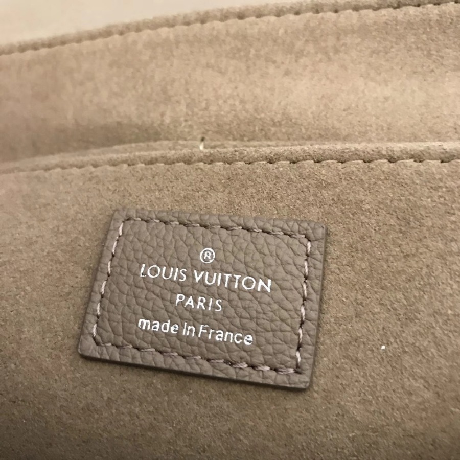 M54877, Louis Vuitton LV, MY LOCKME Handbag