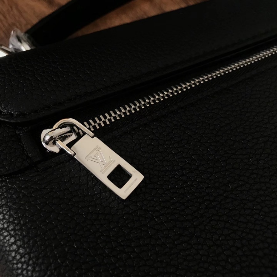 M54849, Louis Vuitton LV, MY LOCKME Handbag