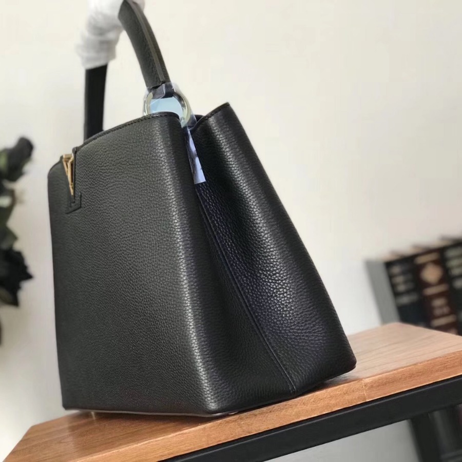 M48864, Louis Vuitton LV, Capucines MM Taurillon - Handbags