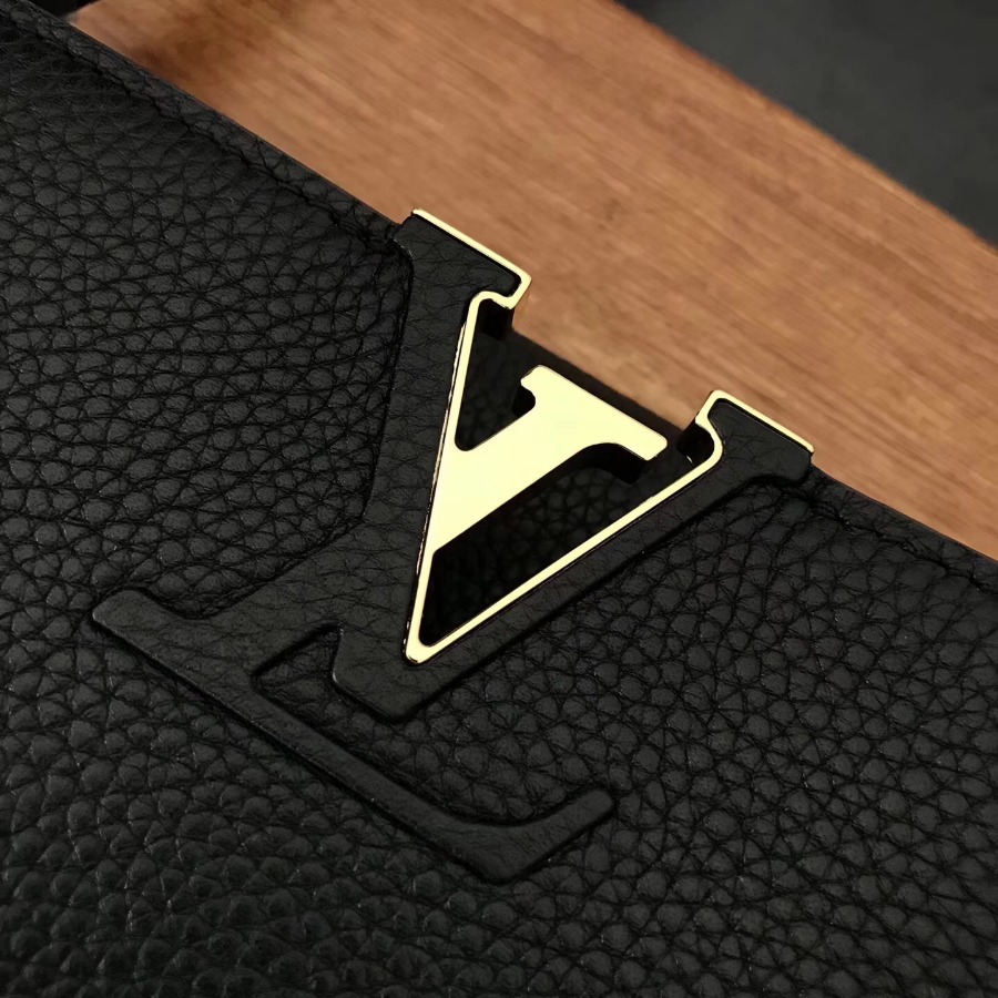 M48864, Louis Vuitton LV, Capucines MM Taurillon - Handbags