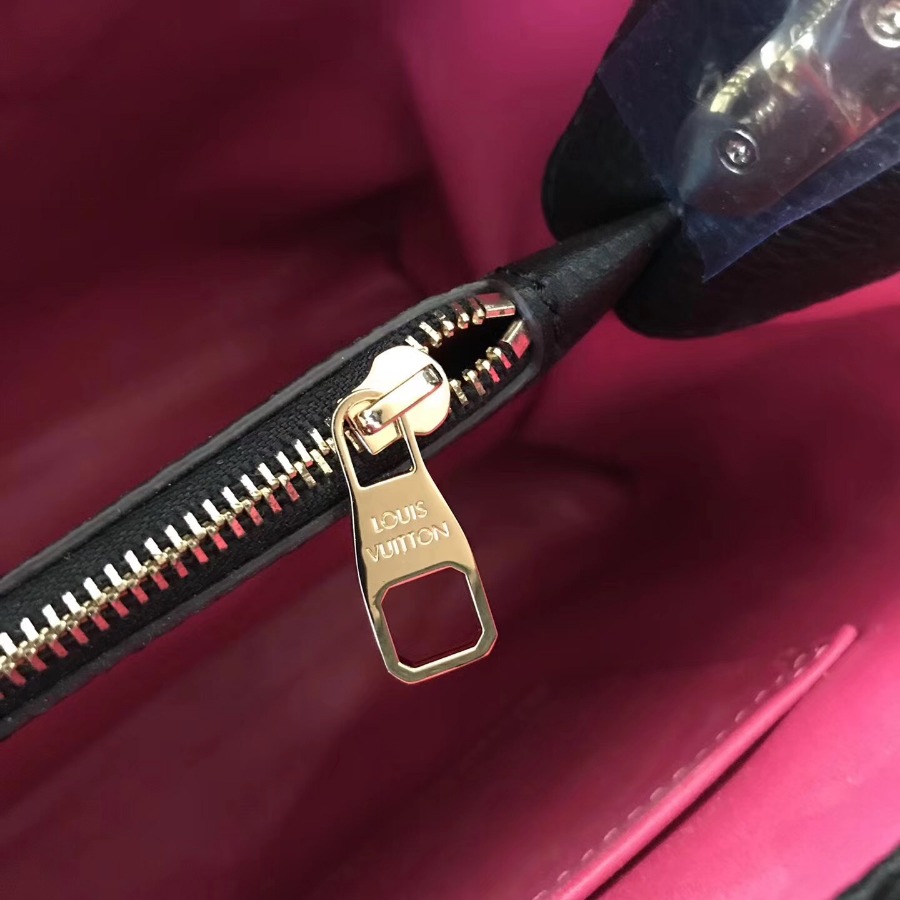 M48864, Louis Vuitton LV, Capucines MM Taurillon - Handbags