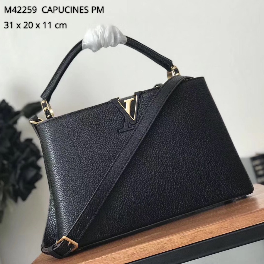 M42259, Louis Vuitton LV, Capucines PM Taurillon - Handbags